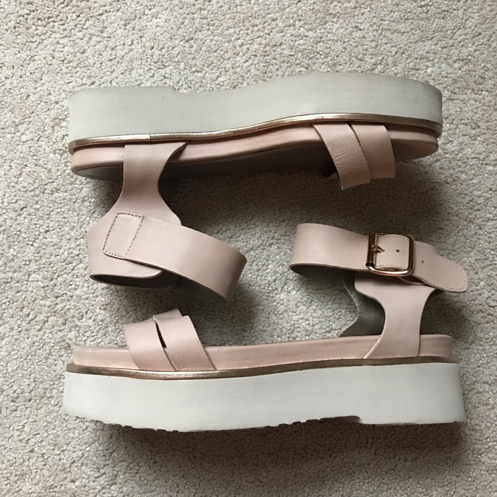 agl platform sandals